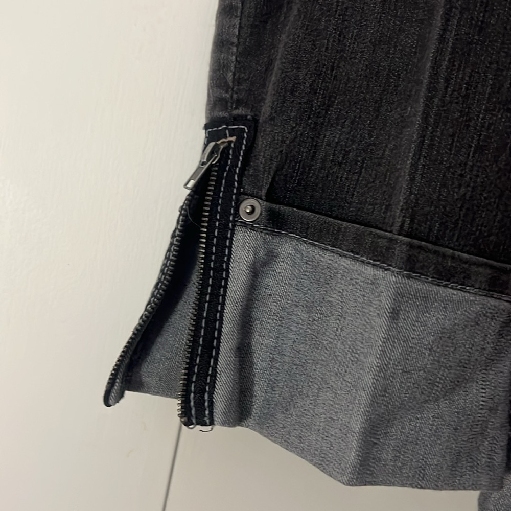 Light black cropped jeans by Baccini size 12 - Picture 3 of 6